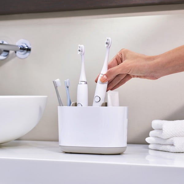 Bílý plastový kelímek na zubní kartáčky Duo – Joseph Joseph-image-1
