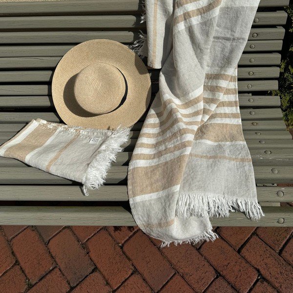 Béžová lněná plážová osuška 85x140 cm Allure Stripe – Linen Tales-image-2