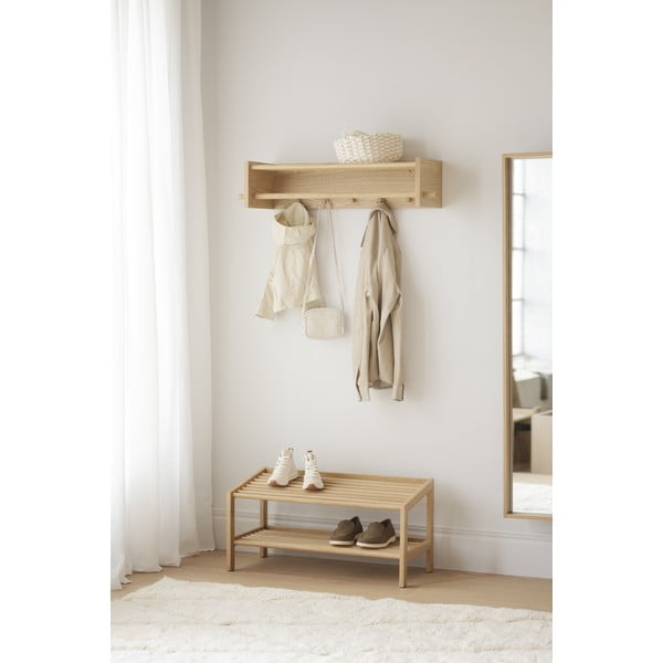 Nástěnný věšák s poličkou z dubového dřeva v přírodní barvě Hillmond – Rowico-image-4