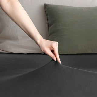 Tmavě šedé napínací prostěradlo jersey 120x200 cm Amber – Restilo