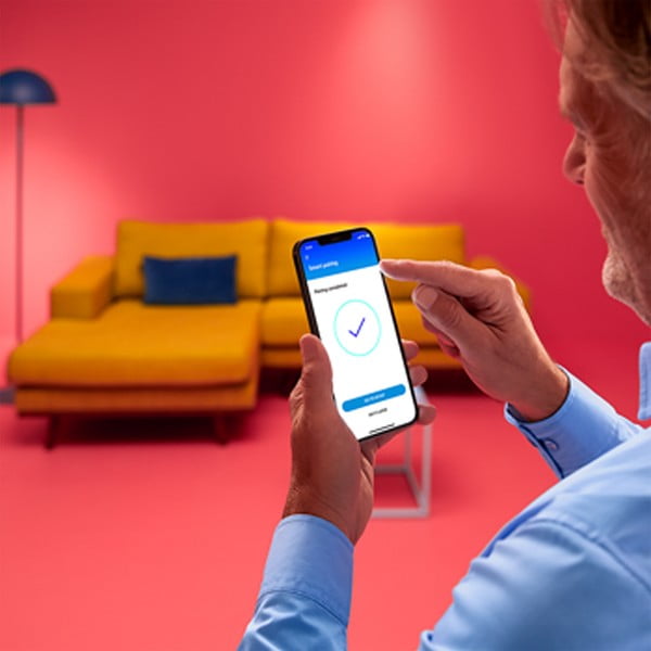 LED smart stolní lampa 9 W Squire – WiZ-image-3