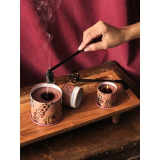Vonná svíčka doba hoření 50 h Terra Tabac – ILLUME x Bloomingville