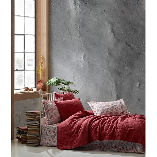 Červený přehoz přes postel se 4 povlaky na polštář z ranforce bavlny Mijolnir Aden, 220 x 240 cm