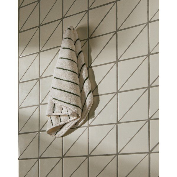 Zelený/béžový froté bavlněný ručník 30x50 cm Dorane – Kave Home-image-1