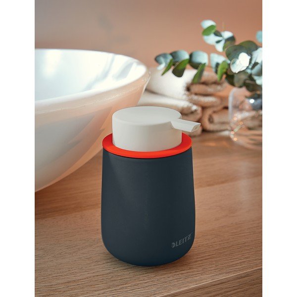 Šedý keramický dávkovač na mýdlo Leitz Cosy-image-4