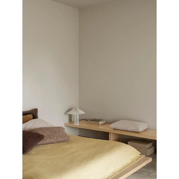 Bílá/ve stříbrné barvě stmívatelná stolní lampa s textilním stínidlem (výška 36 cm) Taite – Blomus-image-4