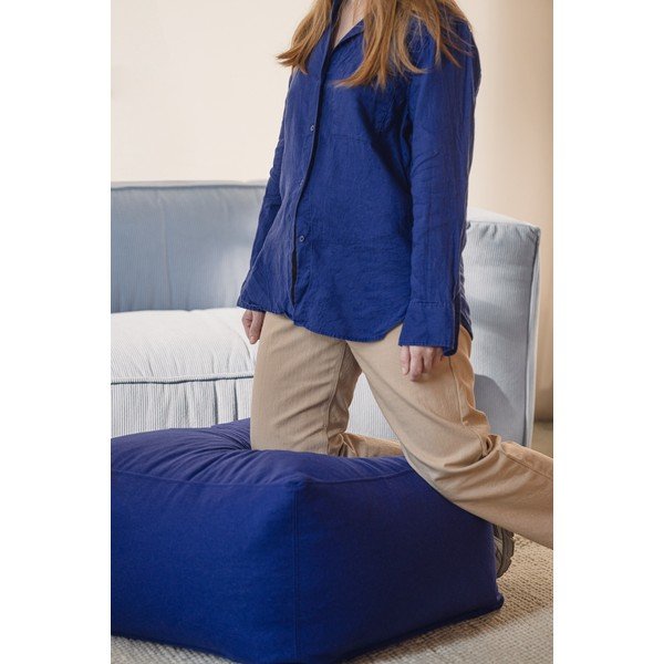 Modrý vlněný taburet Keno – noo.ma-image-2