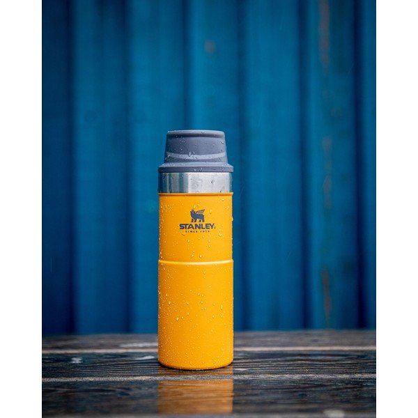Žlutý termo hrnek 350 ml – Stanley-image-1