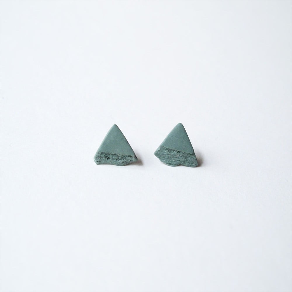 Zelené porcelánové náušnice dsnú Triangles