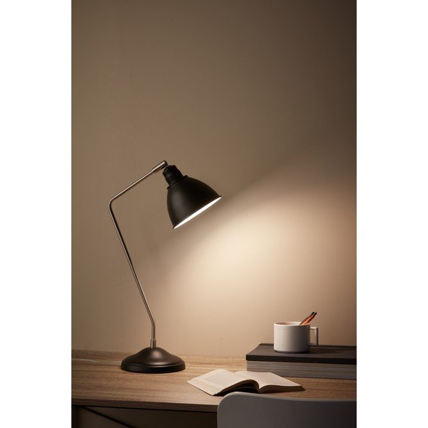 Černá stolní lampa s detaily ve stříbrné barvě Markslöjd Coast-image-1