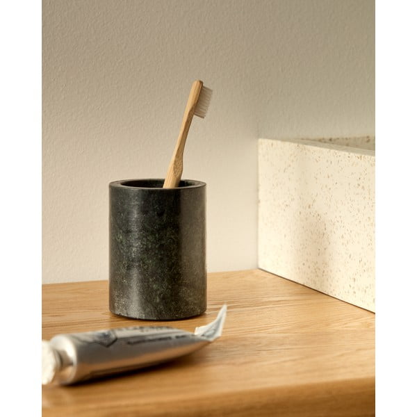 Tmavě zelený mramorový kelímek na zubní kartáčky Elenei – Kave Home-image-1