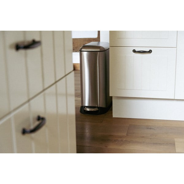 Nášlapný odpadkový koš z nerezové oceli ve stříbrné barvě 20 l Design – Wenko-image-1