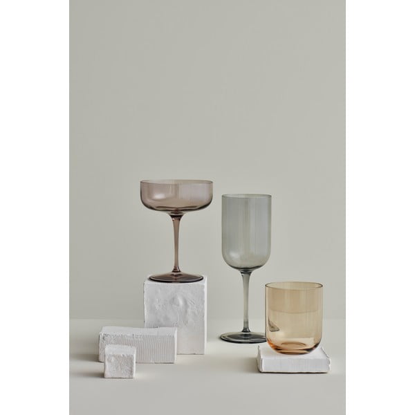 Sada 4 šedých sklenic na červené víno Blomus Mira, 400 ml-image-1