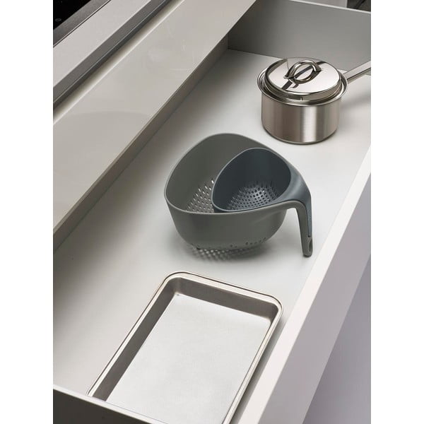 Šedé kompaktní cedníky Joseph Joseph Colanders-image-4