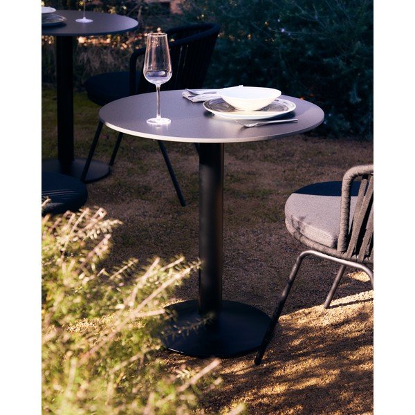 Kovový kulatý zahradní jídelní stůl 68x68 cm Esilda – Kave Home-image-1