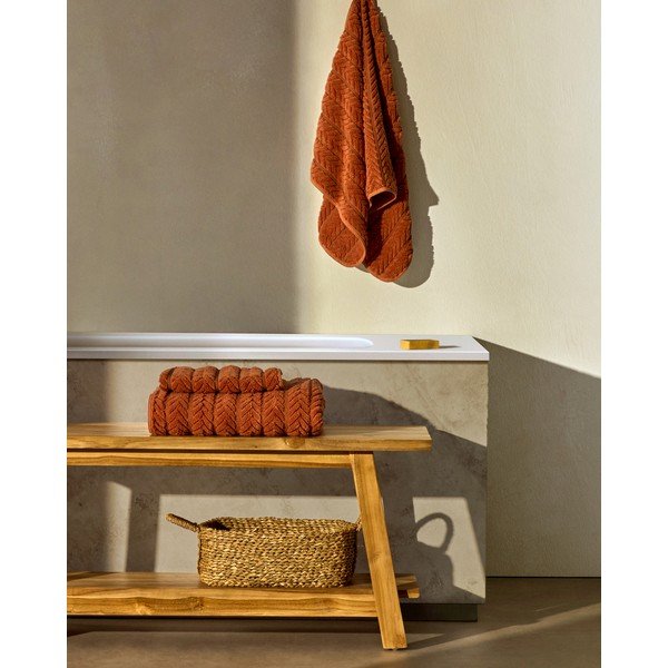 Froté bavlněný ručník v terakotové barvě 50x90 cm Rune – Kave Home-image-3