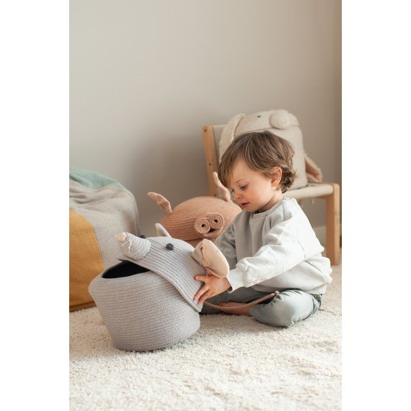 Šedý látkový dětský koš na hračky ø 25x30 cm Renata the Rat – Lorena Canals-image-1