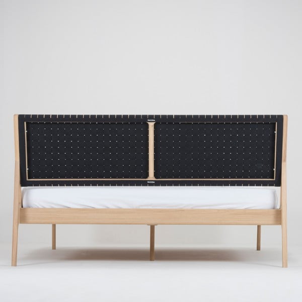 Černá/přírodní dvoulůžková postel z dubového dřeva 140x200 cm Fawn – Gazzda-image-4