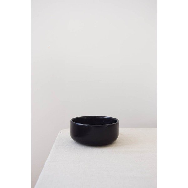 Černá kameninová miska ÅOOMI Luna, ø 15 cm-image-1