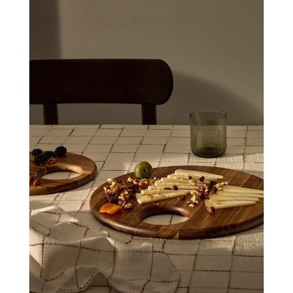 Servírovací dřevěné prkénko ø 30,5 cm Klot – Kave Home-image-2