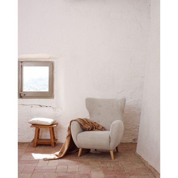 Béžové křeslo ušák Patio – Kave Home-image-1