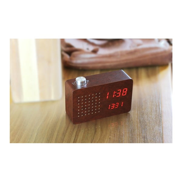 Tmavě hnědý budík s červeným LED displejem a rádiem Gingko Radio Click Clock-image-3