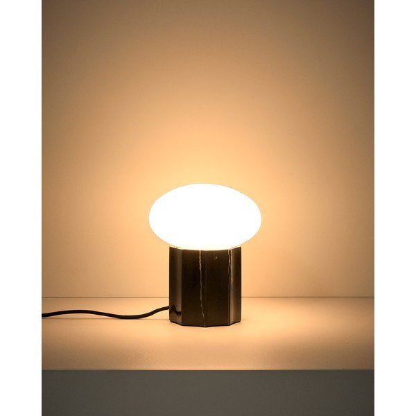 Bílá/černá kovová stolní lampa se skleněným stínidlem (výška 20 cm) Idela – Kave Home-image-1