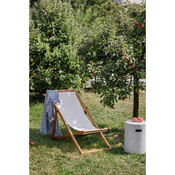 Béžové skládací zahradní lehátko z akáciového dřeva Bonami Essentials Deck-image-1