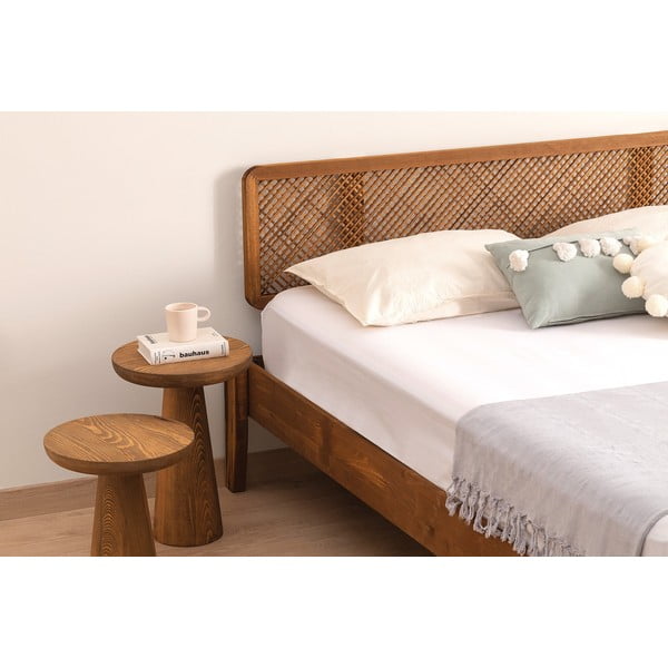 Jednolůžková postel ze smrkového dřeva s roštem v tmavě hnědo-přírodní barvě 90x200 cm Izabelya – Kalune Design-image-3