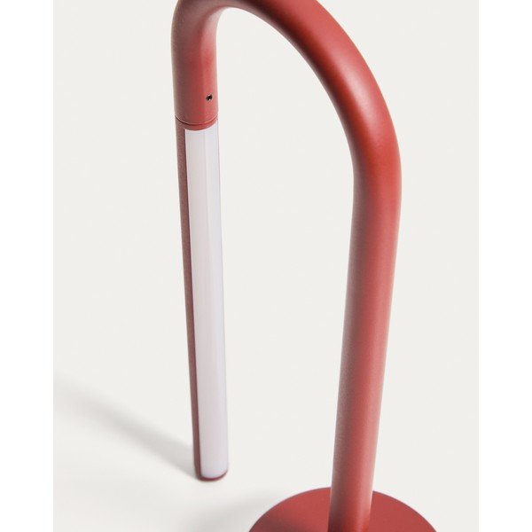 Červená kovová LED stolní lampa (výška 30 cm) Bow – Kave Home-image-4