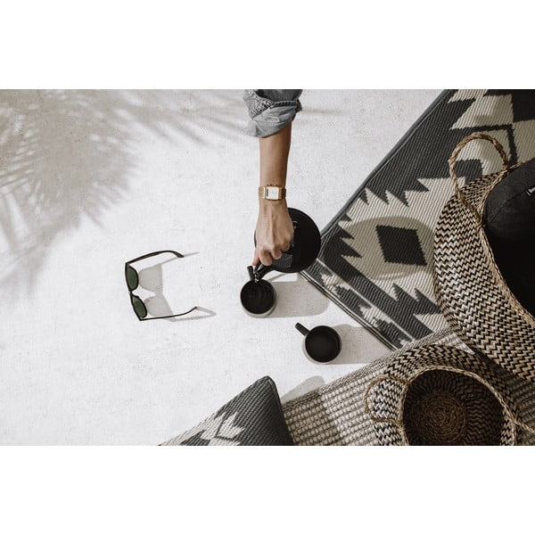 Šedý oboustranný venkovní koberec z recyklovaného plastu Fab Hab Miramar Gray, 120 x 180 cm-image-3