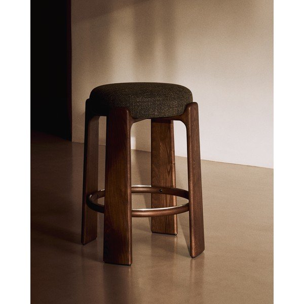 Zelená/v tmavě přírodní barvě barová stolička z jasanového dřeva (výška sedáku 65 cm) Granite – Kave Home-image-1