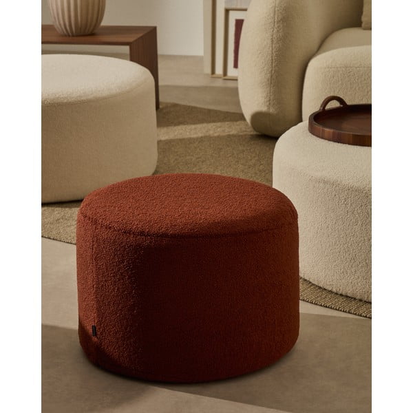 Taburet v terakotové barvě z textilie bouclé Kaeli – Kave Home-image-1