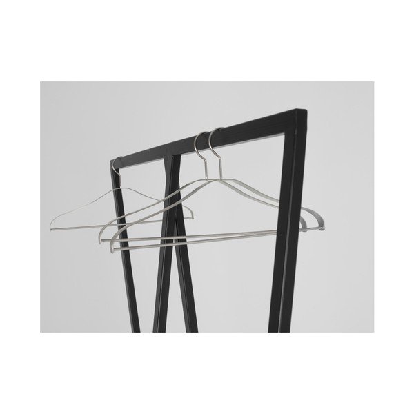 Černý věšák CustomForm Sabu-image-4