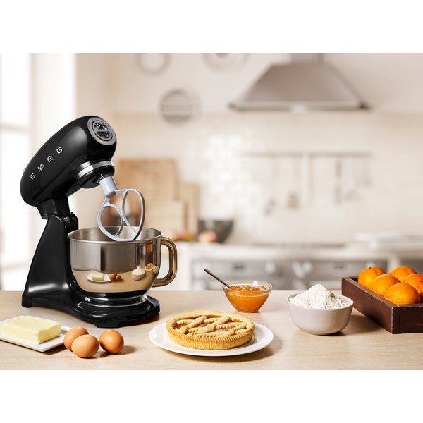 Černý kuchyňský robot 50's Retro Style – SMEG-image-1