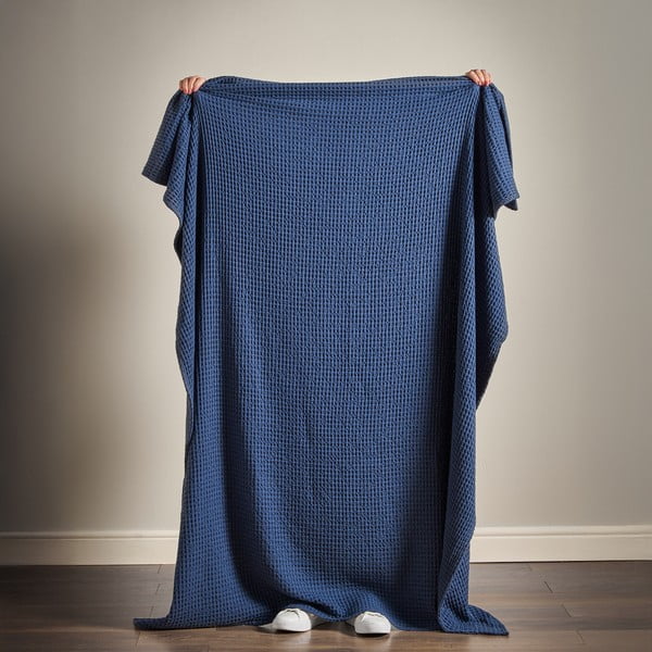 Tmavě modrá bavlněná deka 150x200 cm Jaipur Chunky Waffle – Pineapple Elephant-image-2