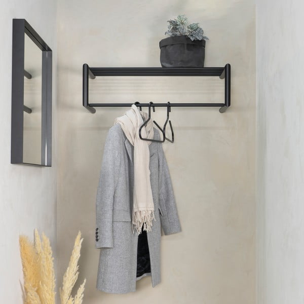 Černý kovový nástěnný věšák s poličkou 80 cm Smooth – Spinder Design-image-1