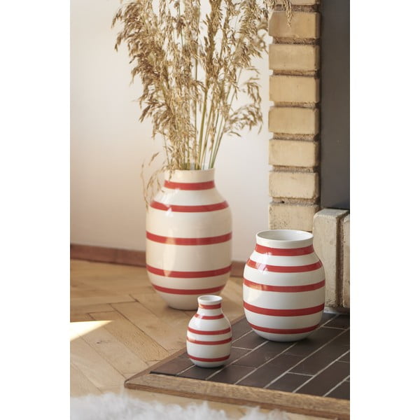 Bílo-červená pruhovaná keramická váza Kähler Design Omaggio, výška 31 cm-image-1