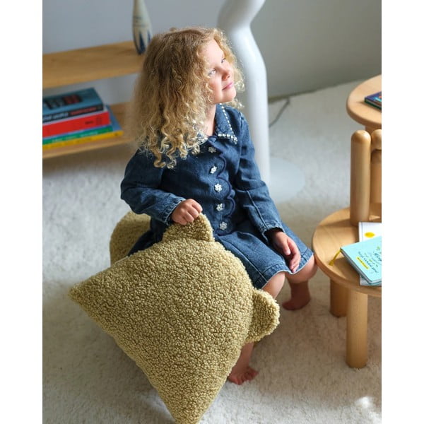 Zelený dětský pohovkový polštář z textilie bouclé Bear – Wigiwama-image-1