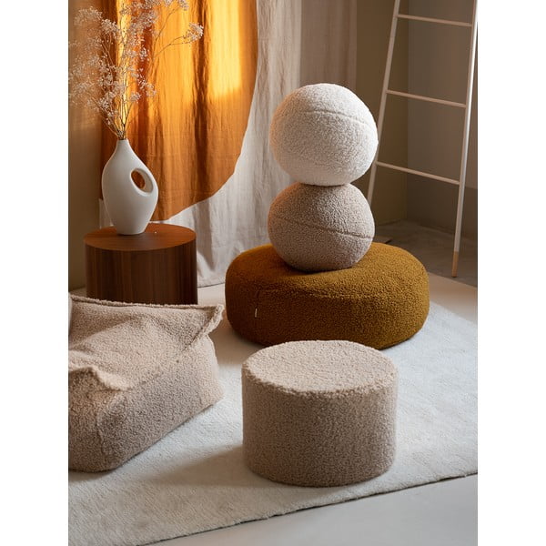 Světle hnědý dětský puf z textilie bouclé – Wigiwama-image-2