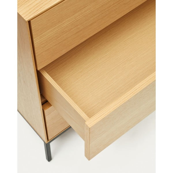 Nízká komoda v dekoru dubu v přírodní barvě 110x75 cm Vedrana – Kave Home-image-4