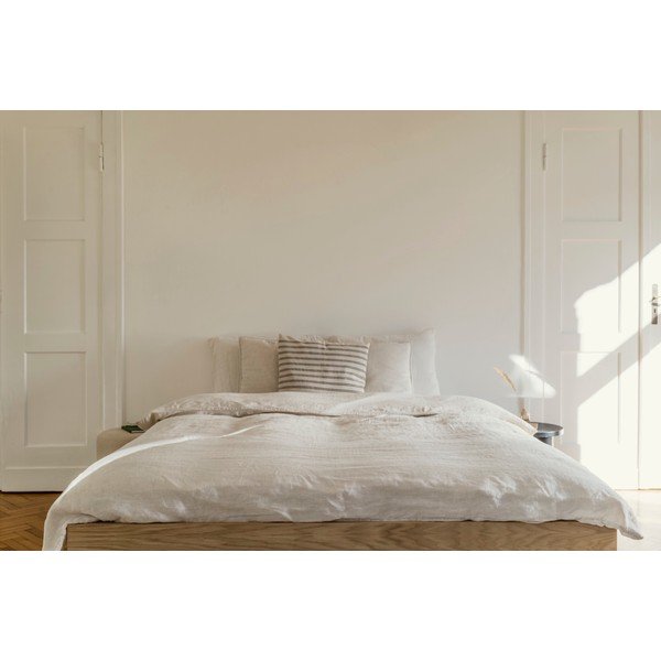 Černá dvoulůžková postel z dřevotřísky bez čela s roštem 200x200 cm Streiko – noo.ma-image-3