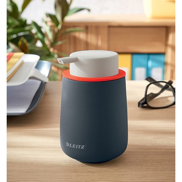 Šedý keramický dávkovač na mýdlo Leitz Cosy-image-3