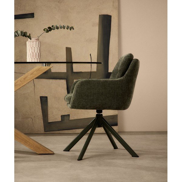 Tmavě zelené čalouněné jídelní křeslo s područkami Lexa – Kave Home-image-1