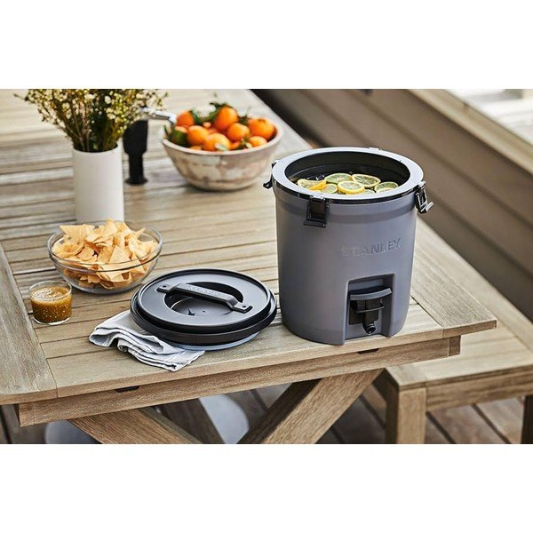 Nádoba na nápoje 7,5 l Fast-Flow Water Jug Rose Quartz – Stanley-image-1