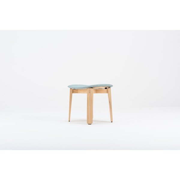 Modrá podnožka z dubového dřeva Gazzda Nora-image-1
