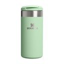 Šalvějově zelený termo hrnek z nerezové oceli 350 ml AeroLight™ Transit Mug Pistachio – Stanley
