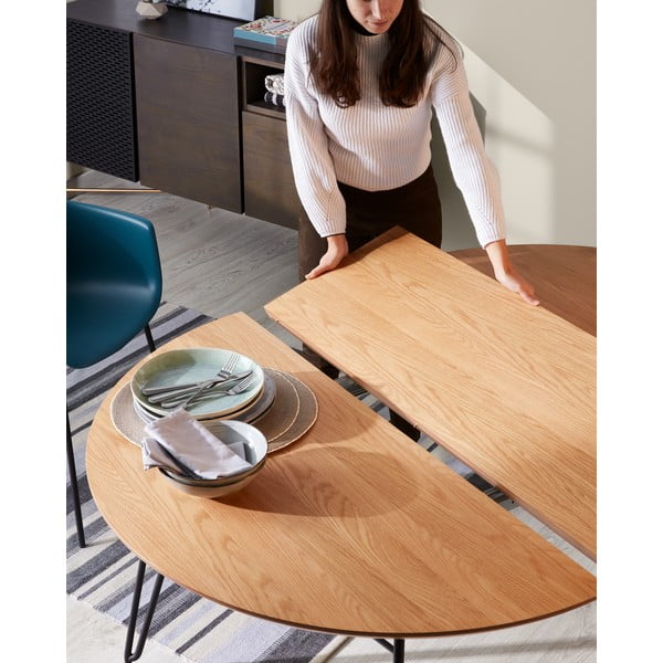 Rozkládací jídelní stůl s deskou v dubovém dekoru Kave Home Novaks, ø 120 cm-image-1