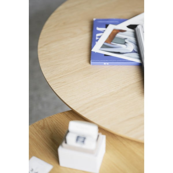 Kulatý konferenční stolek v dekoru dubu v přírodní barvě 90x90 cm Hobart – Rowico-image-3