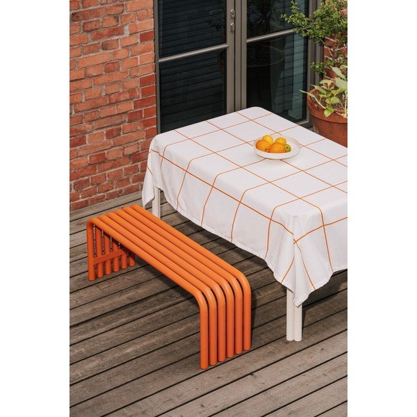 Oranžová kovová zahradní lavice Nokk – noo.ma-image-1